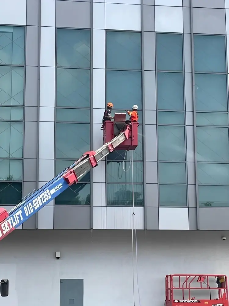 Vertical Pro Sdn Bhd High rise Cleaning Service